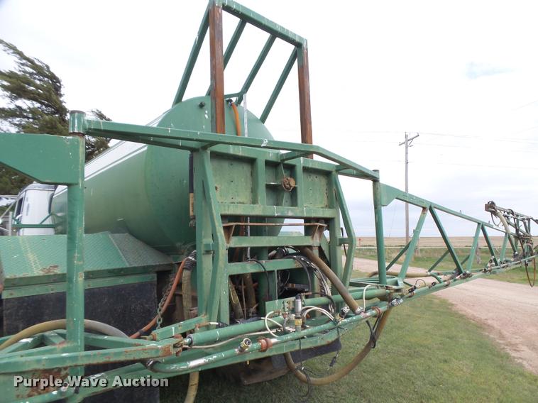 image for item DB2543 1989 International Loral 85/55 Easy-Rider 2000C applicator truck