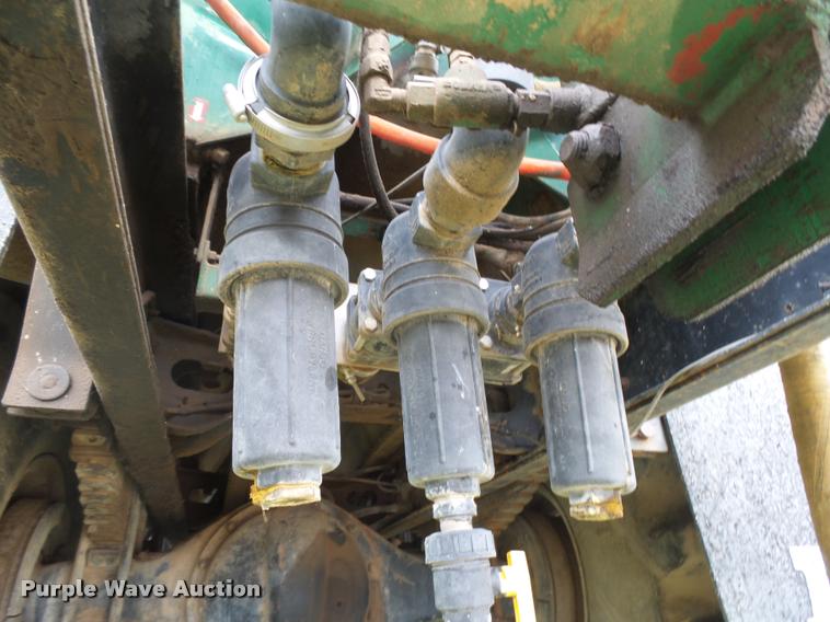 image for item DB2543 1989 International Loral 85/55 Easy-Rider 2000C applicator truck