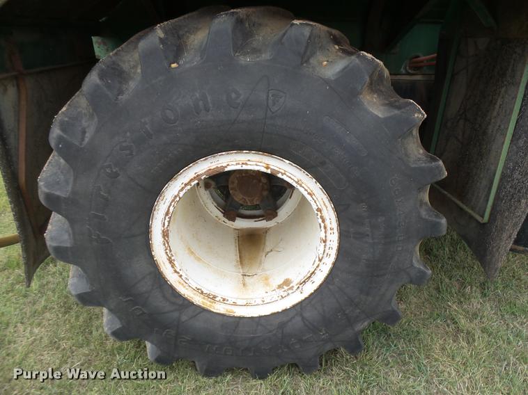 image for item DB2543 1989 International Loral 85/55 Easy-Rider 2000C applicator truck