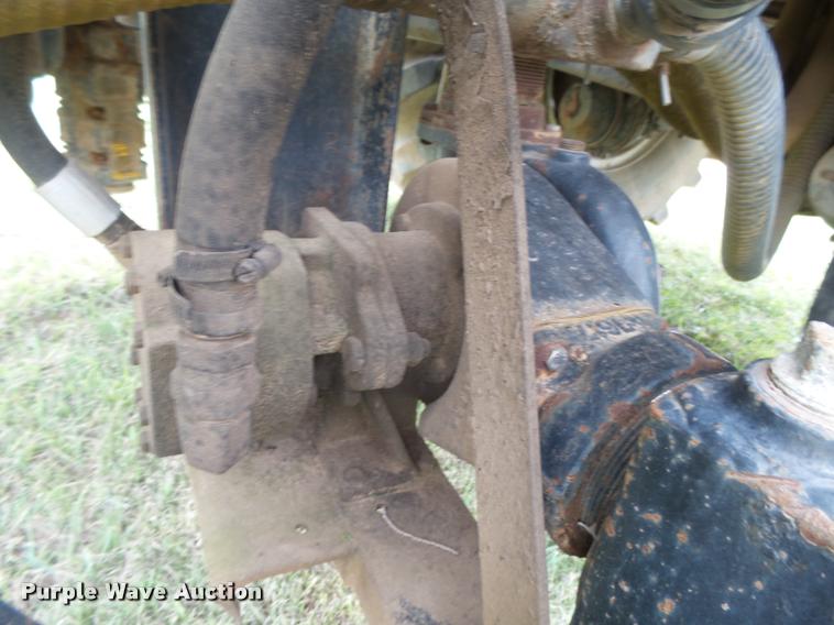 image for item DB2543 1989 International Loral 85/55 Easy-Rider 2000C applicator truck