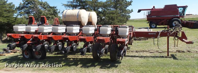 image for item DB2550 1997 White 6186 planter