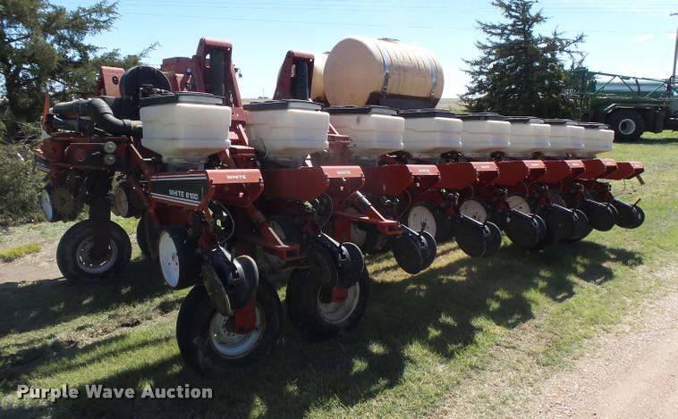 image for item DB2550 1997 White 6186 planter