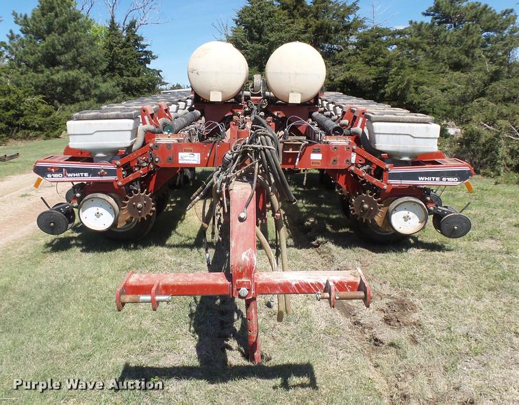 image for item DB2550 1997 White 6186 planter