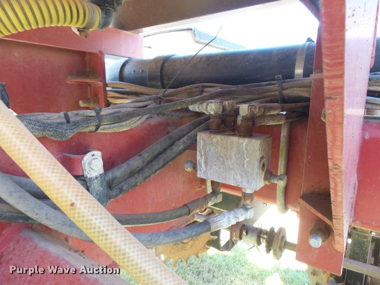 image for item DB2550 1997 White 6186 planter