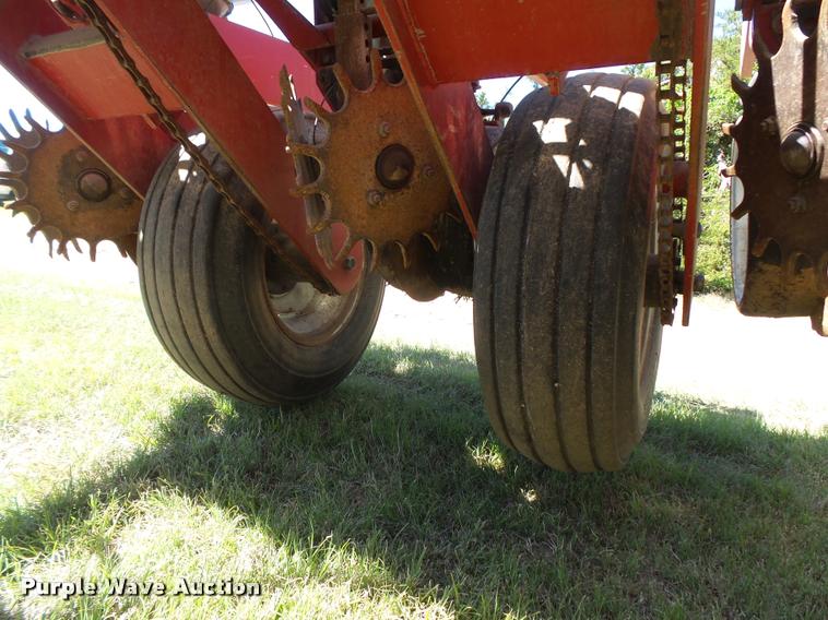 image for item DB2550 1997 White 6186 planter