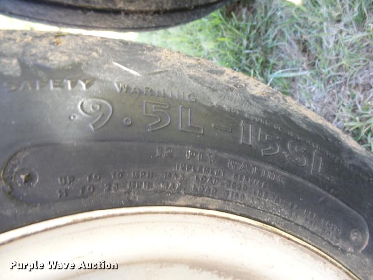 image for item DB2550 1997 White 6186 planter