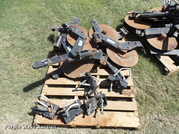 image for item DB2550 1997 White 6186 planter