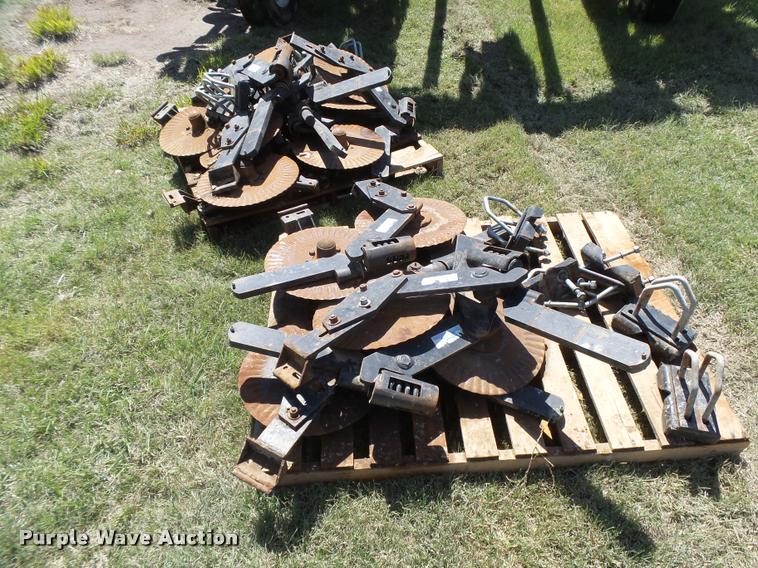 image for item DB2550 1997 White 6186 planter