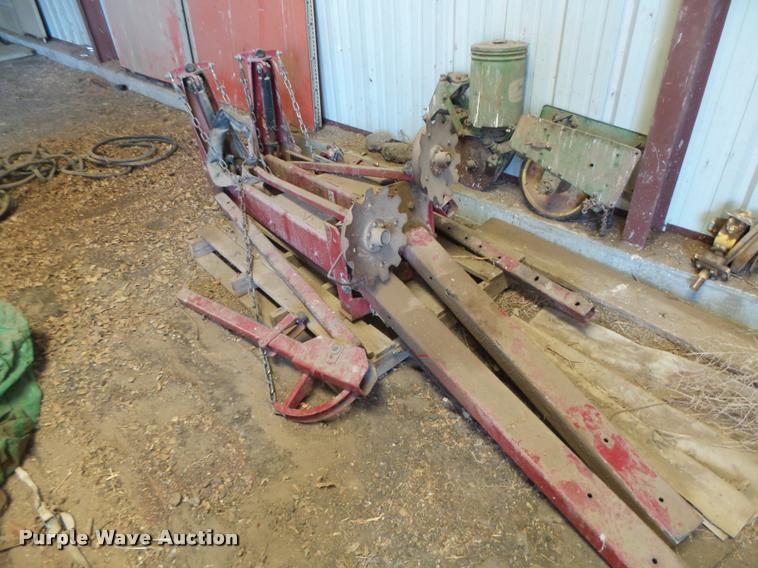 image for item DB2550 1997 White 6186 planter