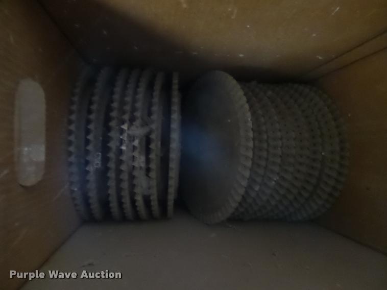 image for item DB2550 1997 White 6186 planter