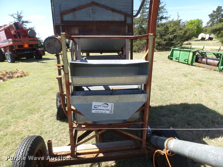 image for item DB2553 Gleaner Link Aero seed cleaner