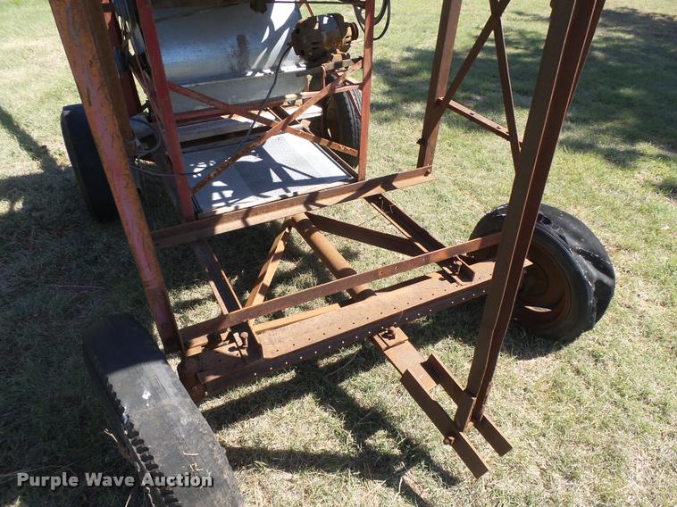 image for item DB2553 Gleaner Link Aero seed cleaner