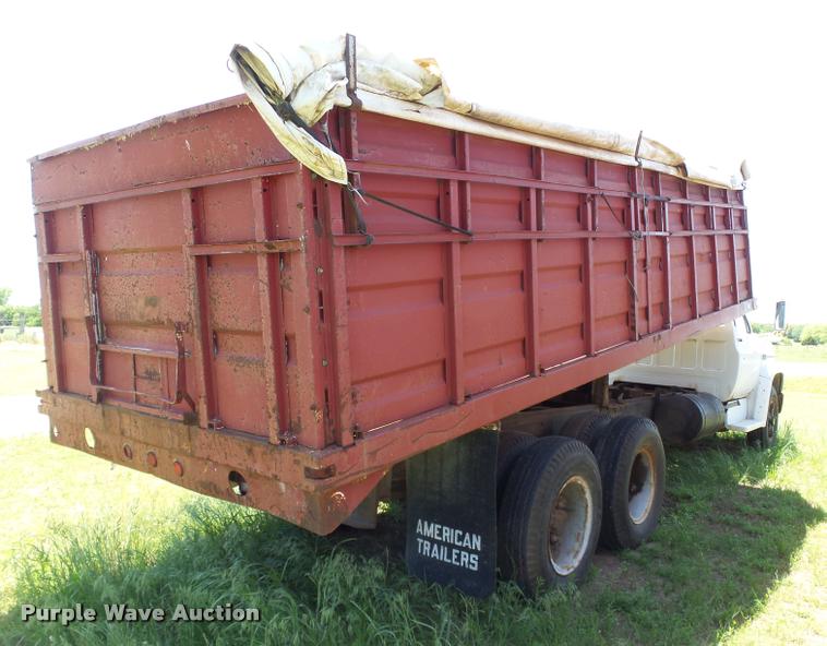 image for item DB4000 1974 GMC C6500 grain truck