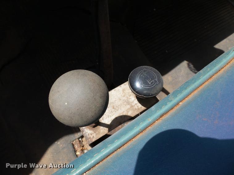 image for item DB4000 1974 GMC C6500 grain truck