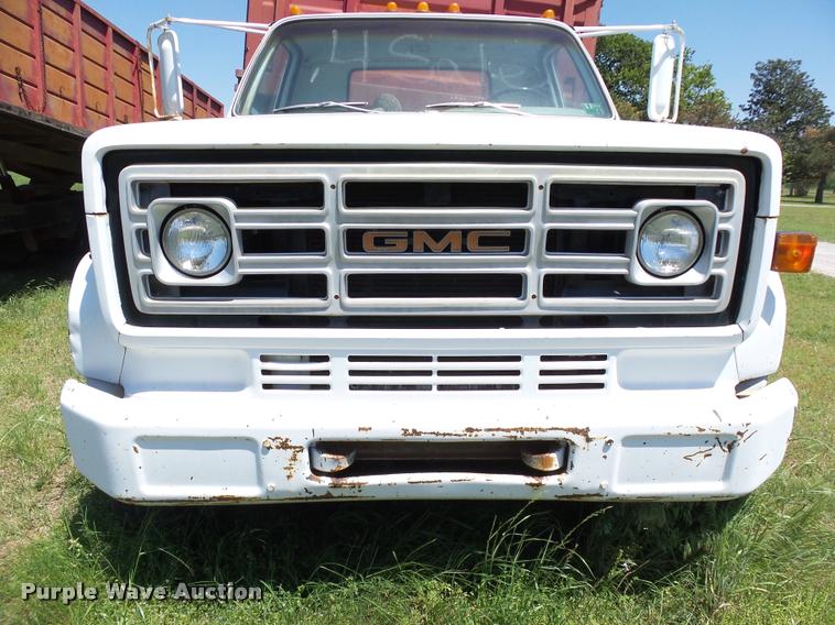 image for item DB4000 1974 GMC C6500 grain truck