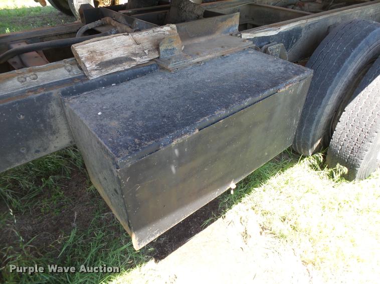 image for item DB4000 1974 GMC C6500 grain truck