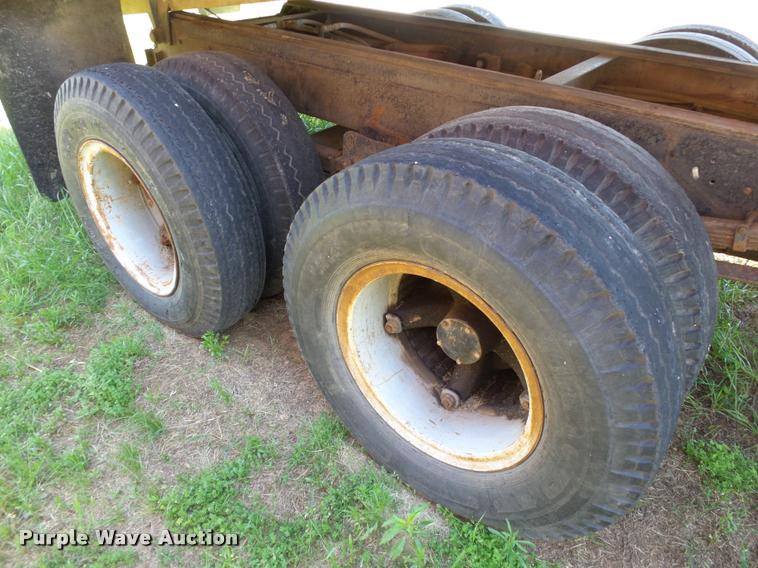 image for item DB4000 1974 GMC C6500 grain truck