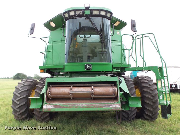 image for item DB4003 2000 John Deere 9650 walker combine