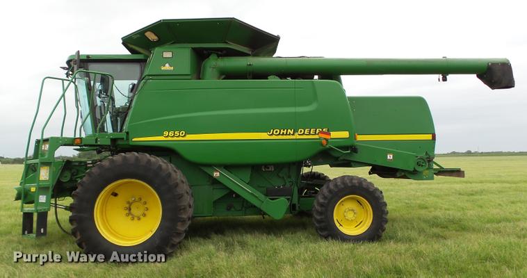 image for item DB4003 2000 John Deere 9650 walker combine