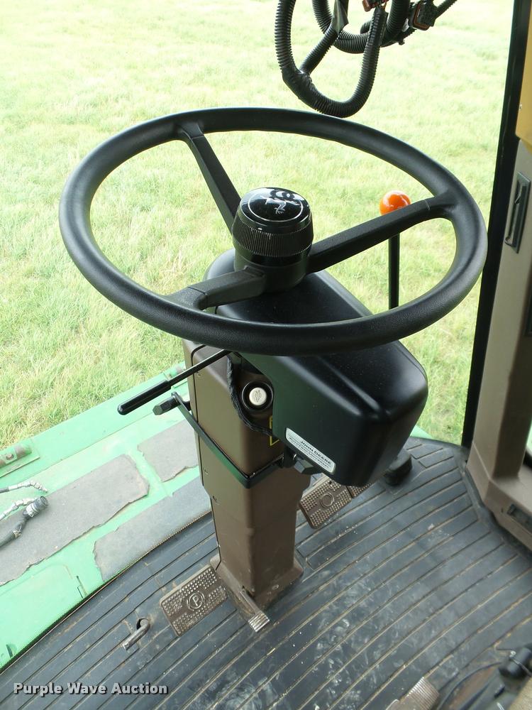 image for item DB4003 2000 John Deere 9650 walker combine