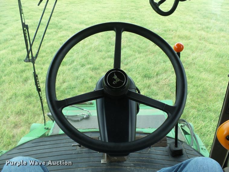 image for item DB4003 2000 John Deere 9650 walker combine