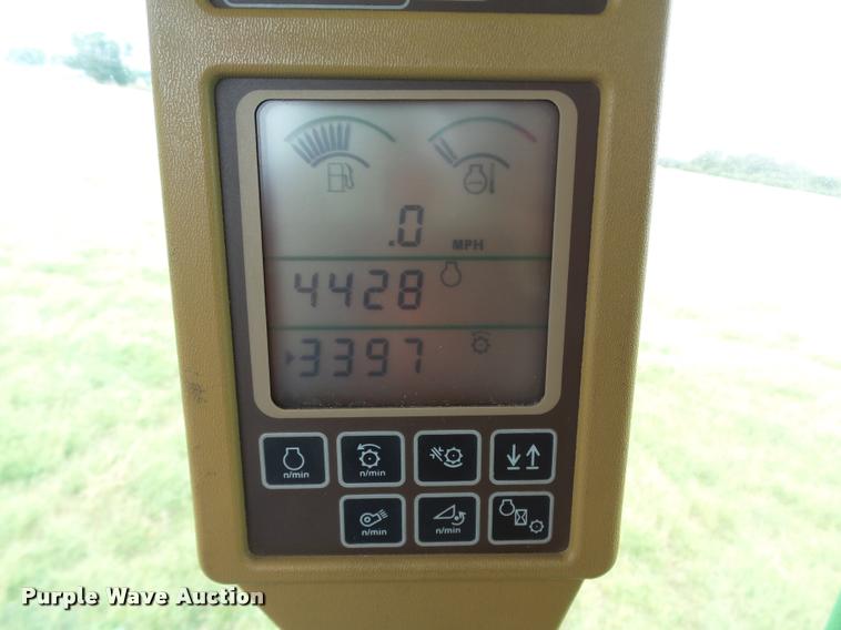 image for item DB4003 2000 John Deere 9650 walker combine