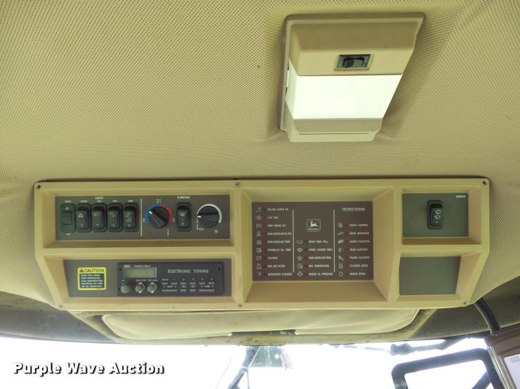 image for item DB4003 2000 John Deere 9650 walker combine