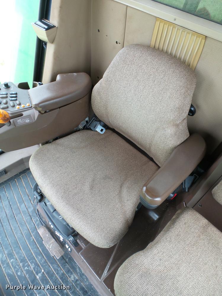 image for item DB4003 2000 John Deere 9650 walker combine