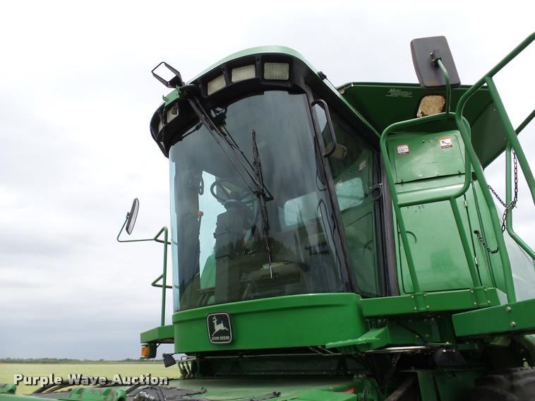 image for item DB4003 2000 John Deere 9650 walker combine
