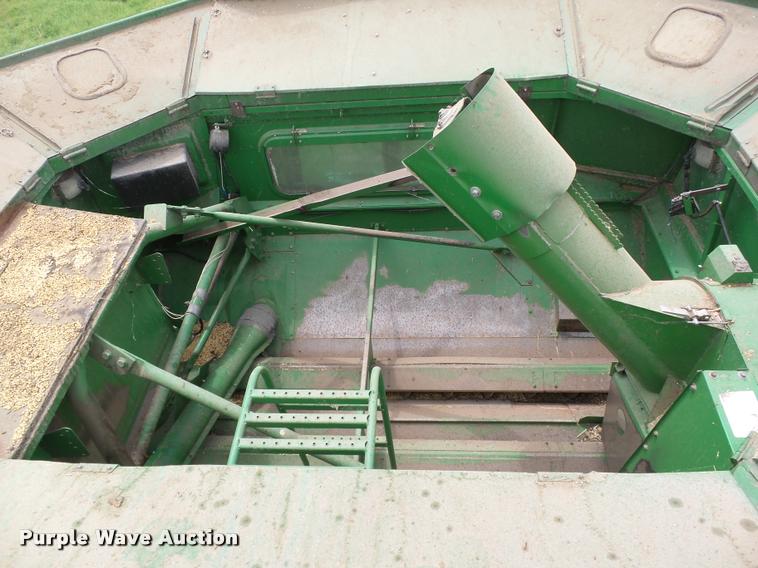 image for item DB4003 2000 John Deere 9650 walker combine
