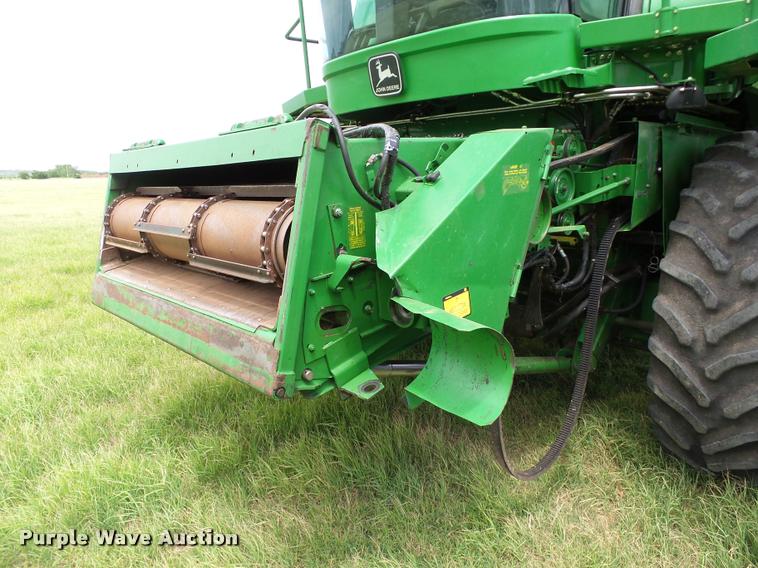 image for item DB4003 2000 John Deere 9650 walker combine