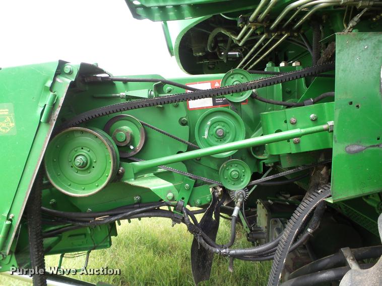 image for item DB4003 2000 John Deere 9650 walker combine
