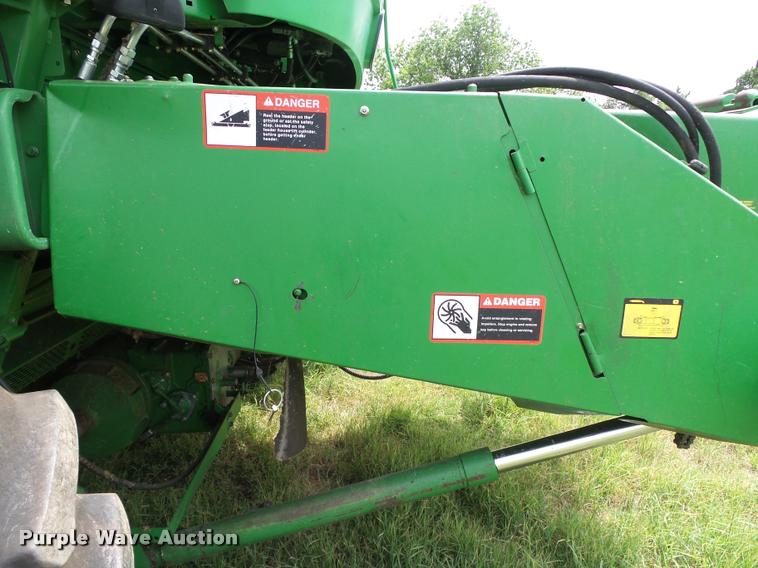 image for item DB4003 2000 John Deere 9650 walker combine