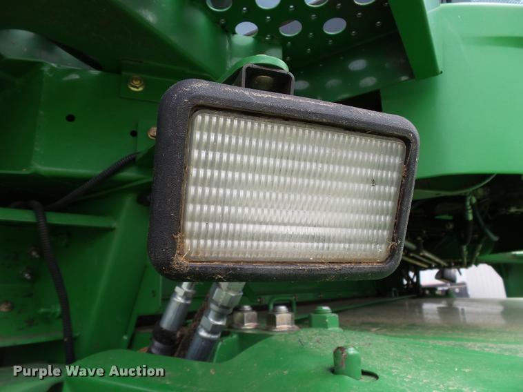 image for item DB4003 2000 John Deere 9650 walker combine