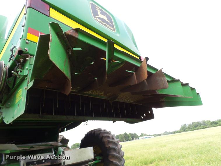 image for item DB4003 2000 John Deere 9650 walker combine