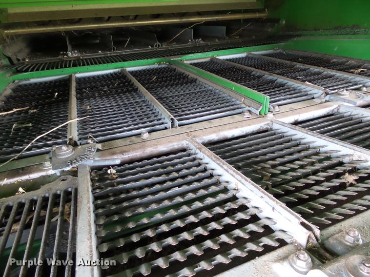 image for item DB4003 2000 John Deere 9650 walker combine