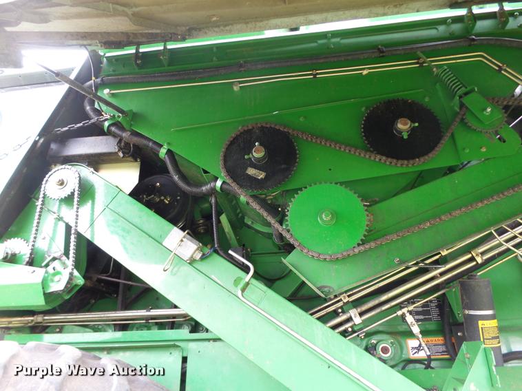 image for item DB4003 2000 John Deere 9650 walker combine