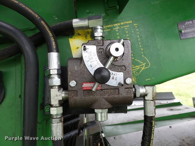 image for item DB4003 2000 John Deere 9650 walker combine