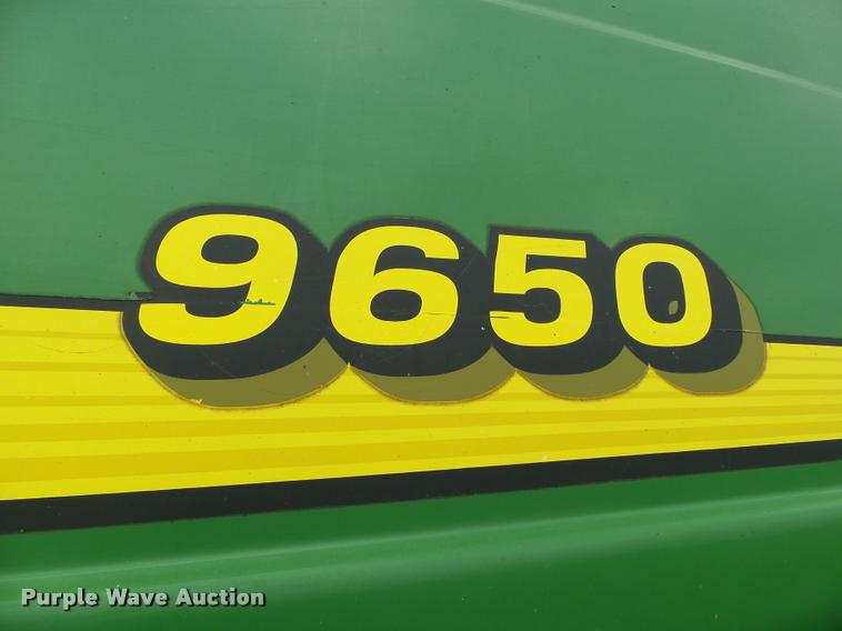 image for item DB4003 2000 John Deere 9650 walker combine