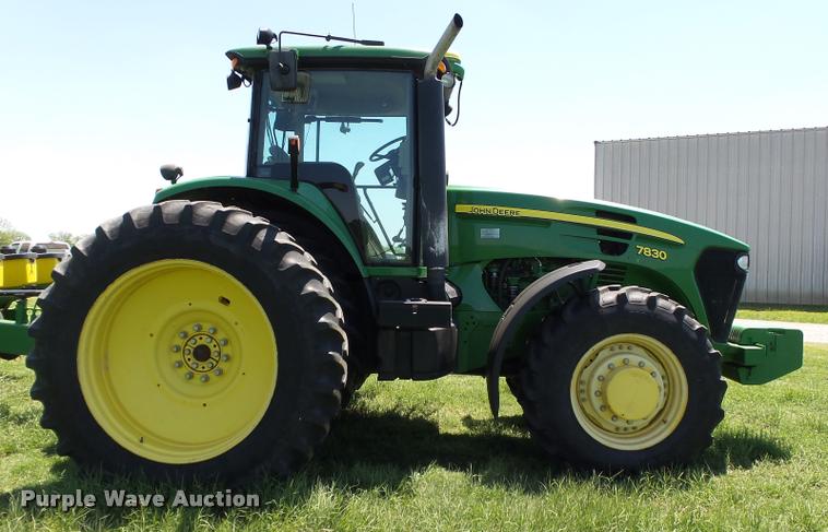 image for item DB4004 2007 John Deere 7830 MFWD tractor