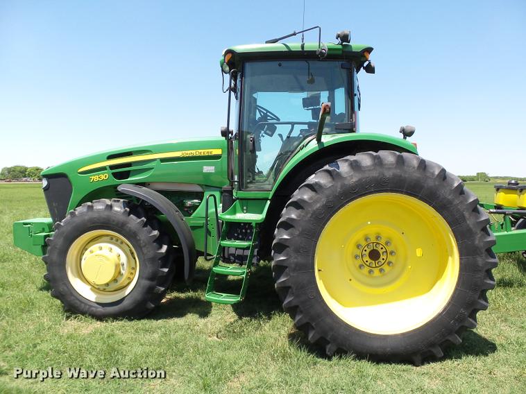 image for item DB4004 2007 John Deere 7830 MFWD tractor