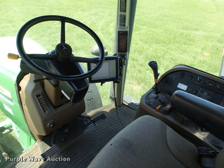 image for item DB4004 2007 John Deere 7830 MFWD tractor