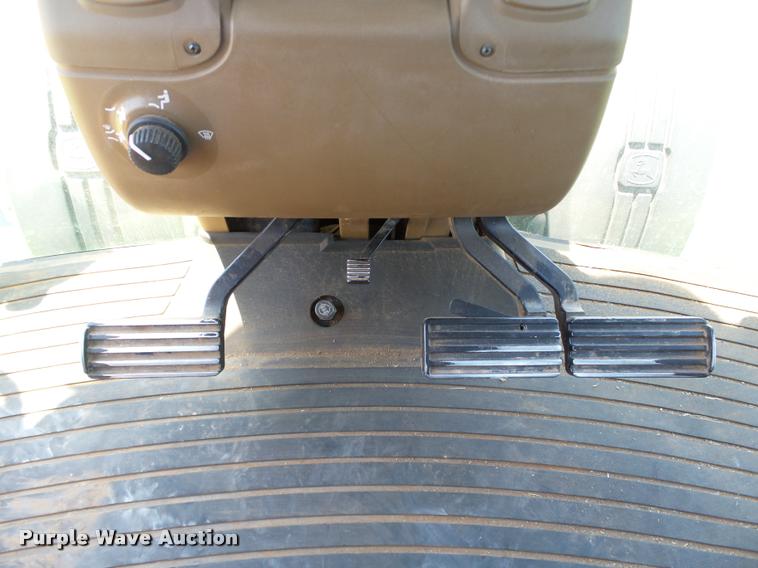 image for item DB4004 2007 John Deere 7830 MFWD tractor