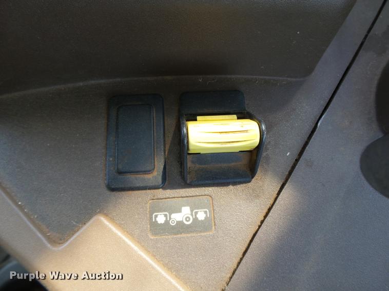image for item DB4004 2007 John Deere 7830 MFWD tractor