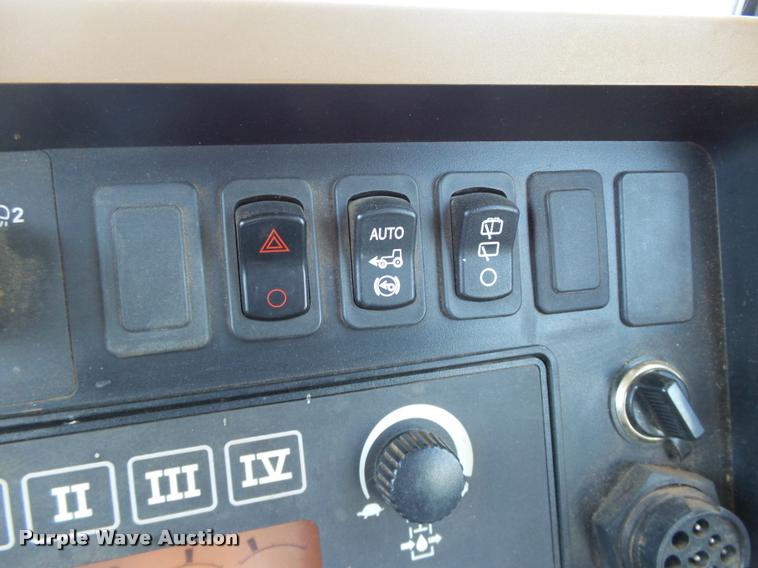 image for item DB4004 2007 John Deere 7830 MFWD tractor