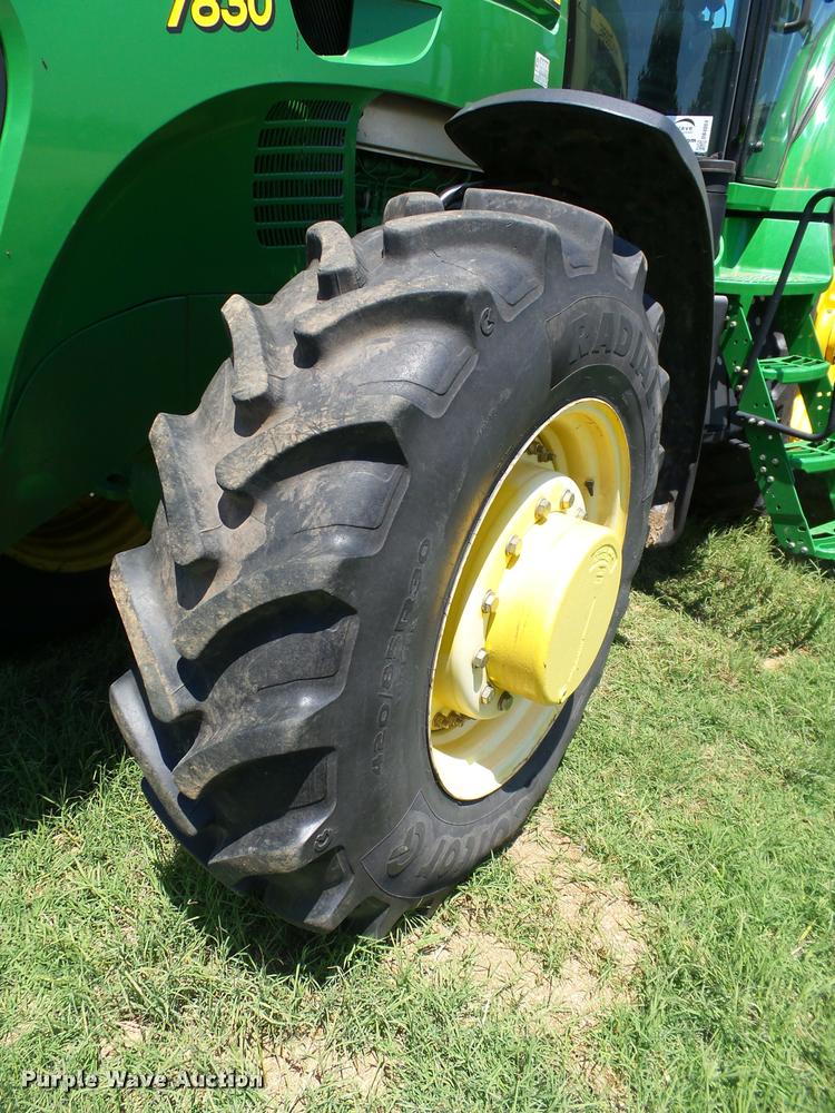 image for item DB4004 2007 John Deere 7830 MFWD tractor