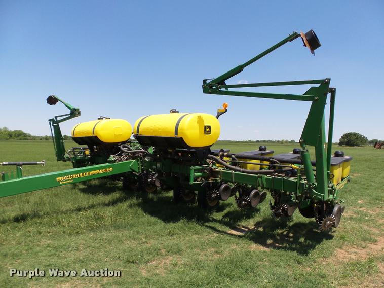image for item DB4005 1998 John Deere 1760 Conservation no-till planter