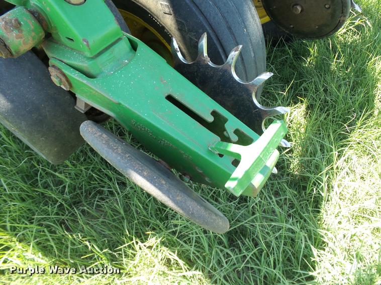 image for item DB4005 1998 John Deere 1760 Conservation no-till planter