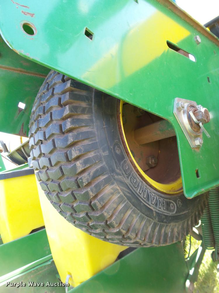 image for item DB4005 1998 John Deere 1760 Conservation no-till planter