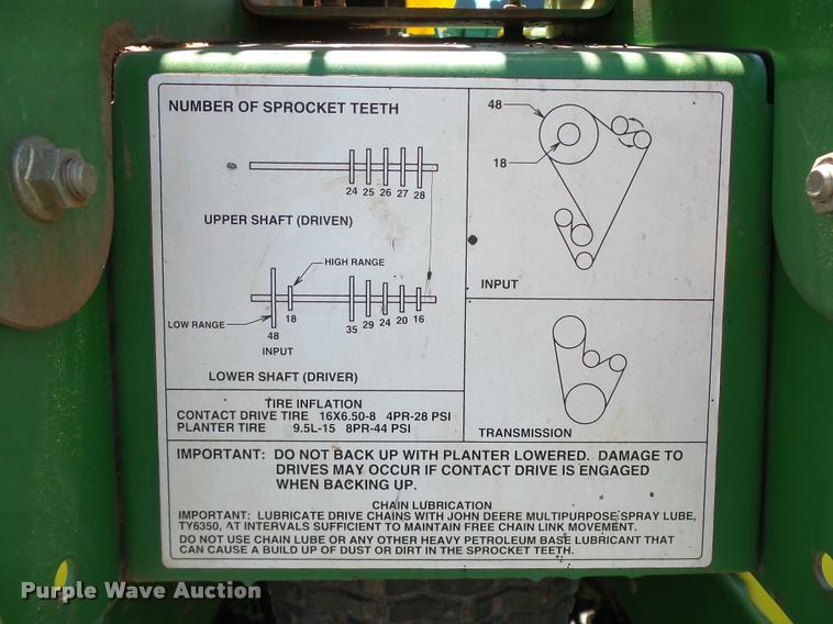 image for item DB4005 1998 John Deere 1760 Conservation no-till planter